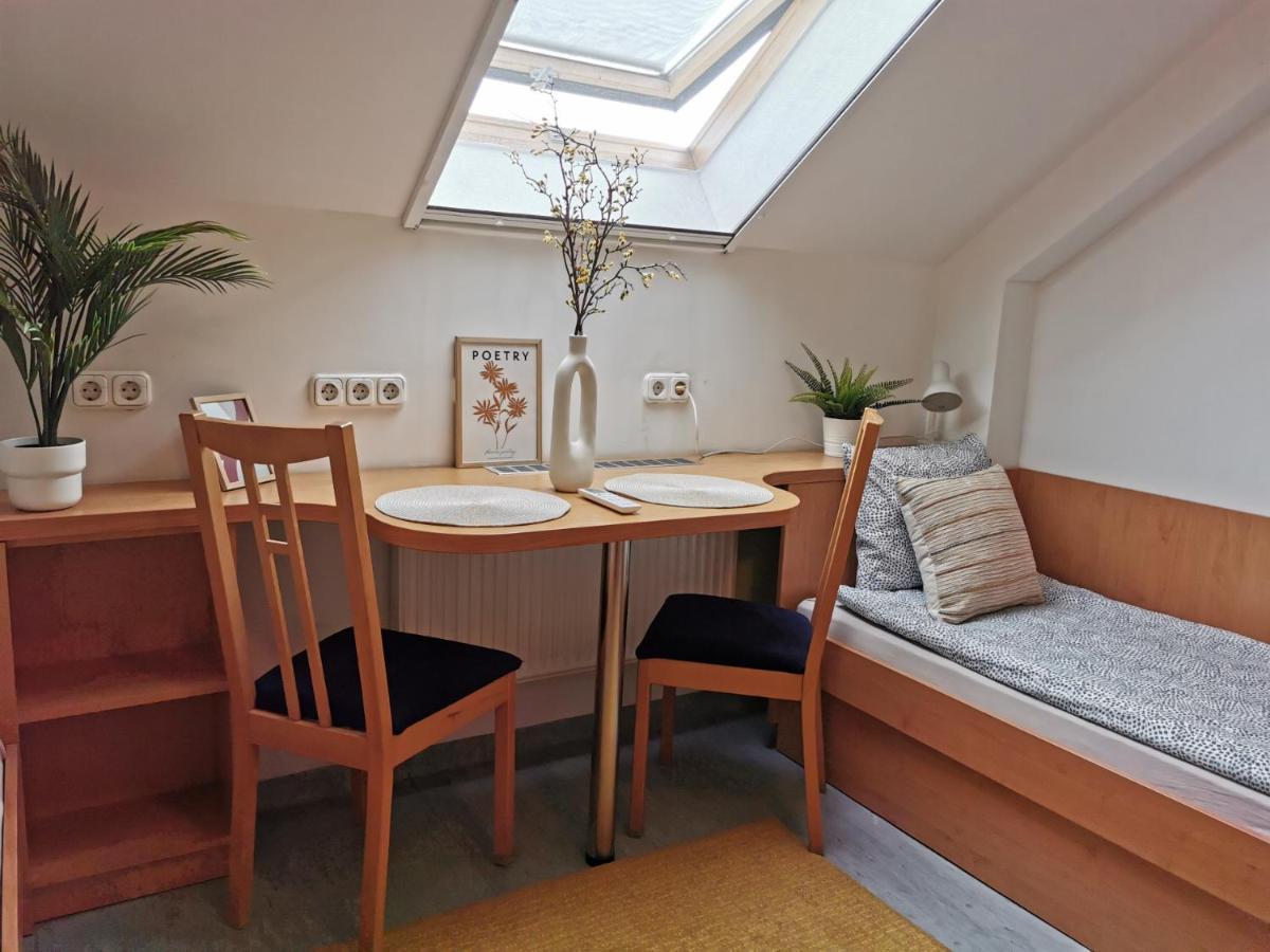 Auberge de jeunesse Hid Ifjusagi Szallo à Dunaújváros Extérieur photo